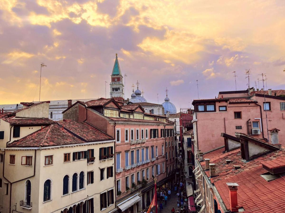 Residenza Urania Apartment Venesia Bagian luar foto